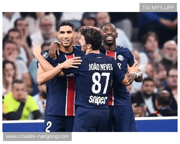 巴黎圣日耳曼将帅内讧公开化,登贝莱批评队友自私恩里克强硬回应 巴黎圣日耳曼将帅内讧公开化,登贝莱批评队友自私恩里克强硬回应